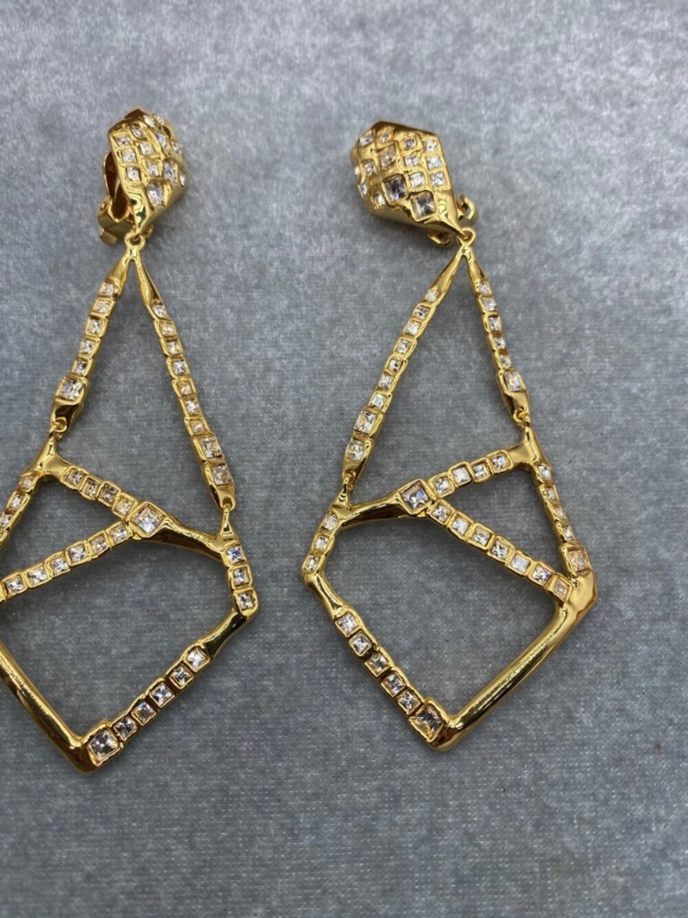 Alexis Bittar Irregular Pav�� Clip-On Earrings - Picture 4 of 5